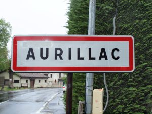 Casque Vélo Obligatoire à Aurillac : Analyse de l&rsquo;Arrêté Municipal et du Débat National