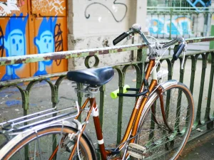 Comment sécuriser son vélo en ville : les solutions qui fonctionnent vraiment en 2026