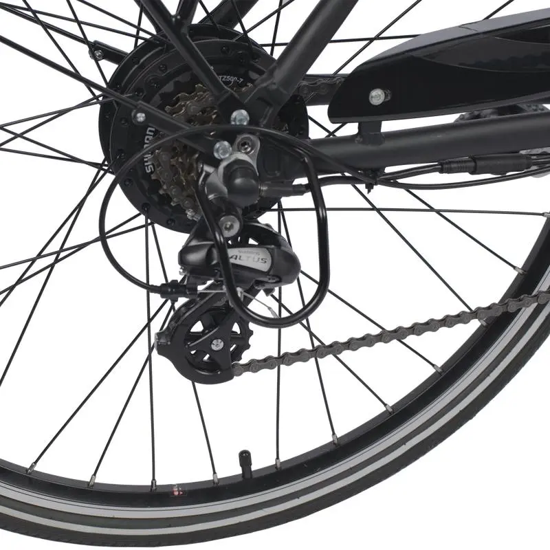 Transmission Shimano Altus à sept vitesses équipant le vélo électrique Action E200